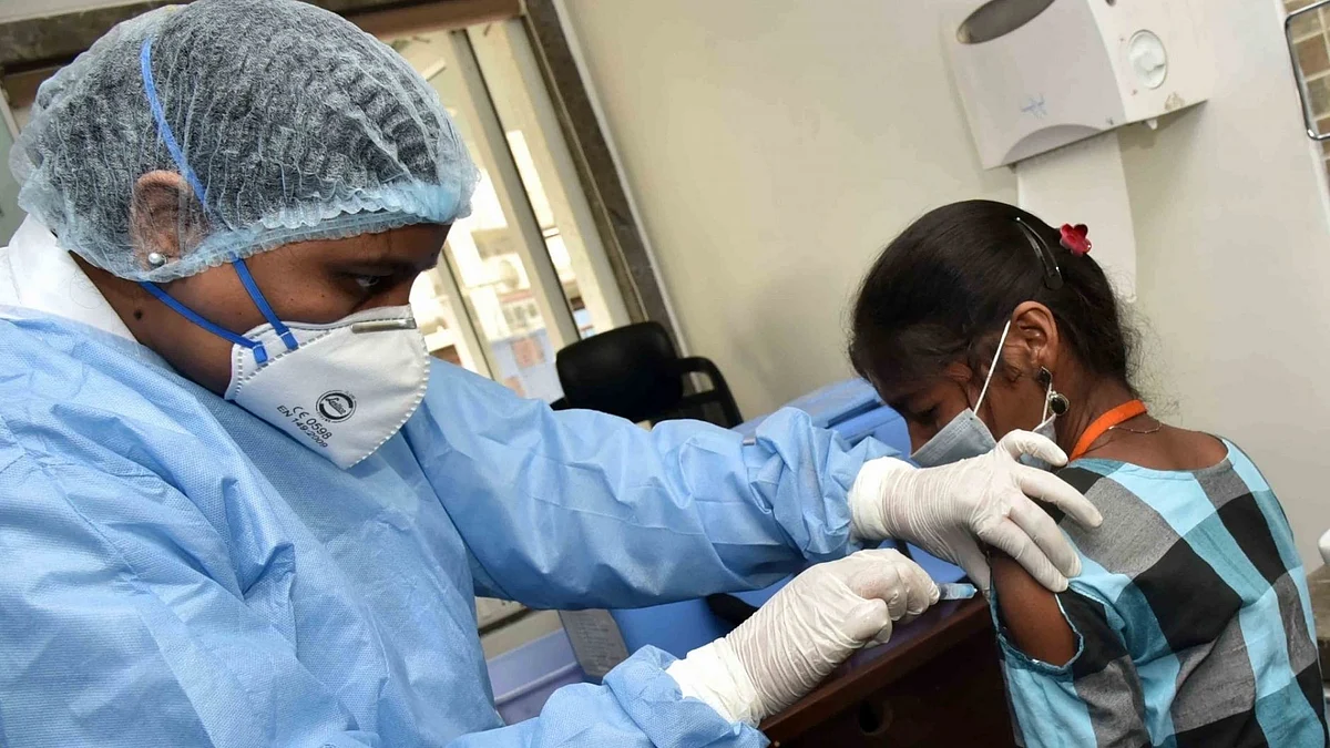 महाराष्ट्र में 18-45 आयु वर्ग के टीकाकरण के लिए 12 करोड़ वैक्सीन की जरुरत