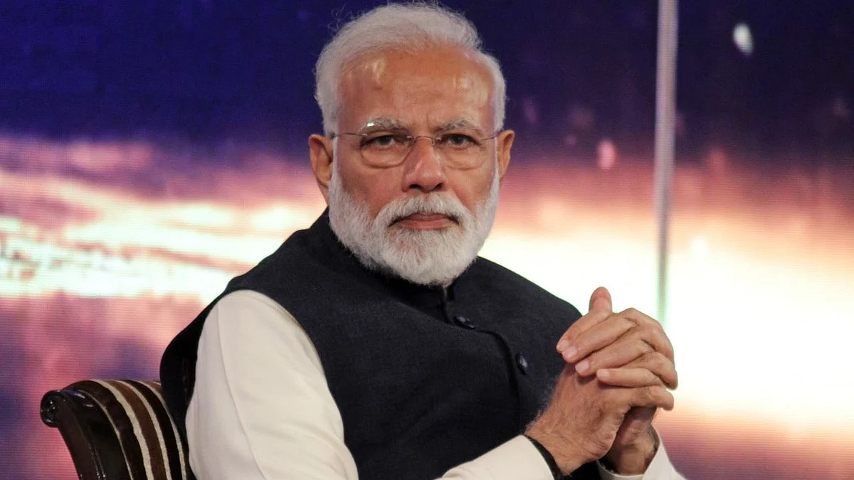 पीएम मोदी ने ऑक्सीजन के लिए एयर लिफ्ट कराने से लेकर जमाखोरी रोकने पर दिया जोर