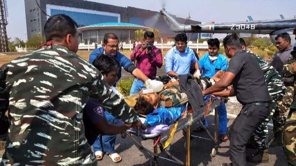 LOC के पास आकस्मिक खदान विस्फोट में सैनिक घायल