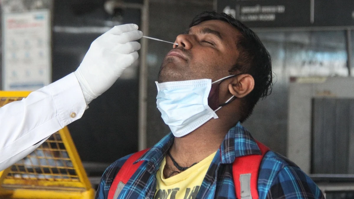 14 अप्रैल के बाद से भारत में सबसे कम 1.96 लाख कोविड मामले, 24 घंटे में 3,511 लोगों की मौत