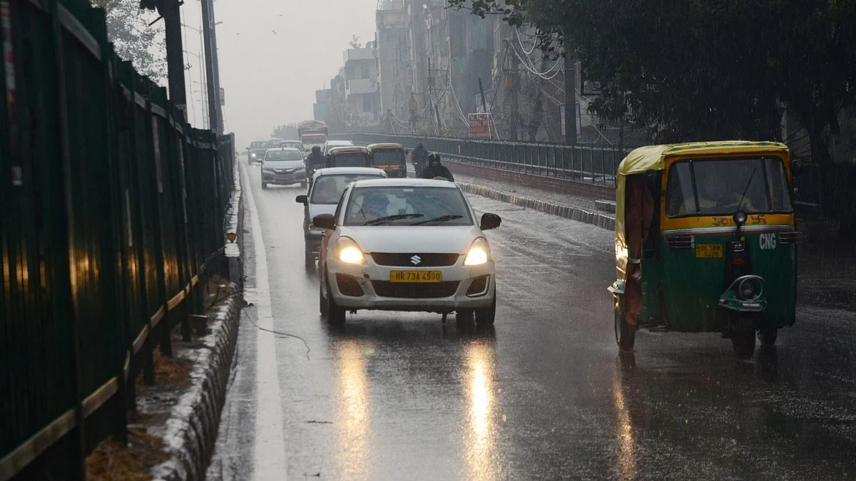 कमजोर तौकते के चलते दिल्ली-एनसीआर में बेमौसम बारिश