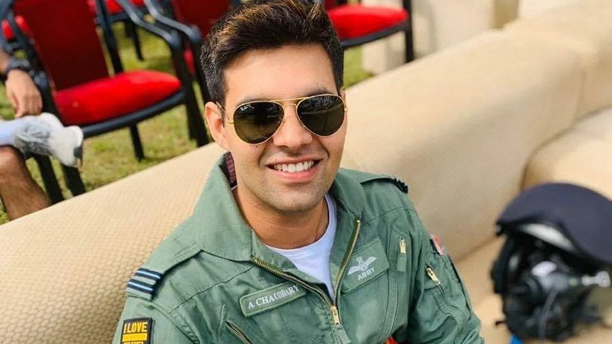 17 महीने पहले सिर्फ एक रुपए शगुन लेकर की थी शादी मिग-21 क्रैश में शहीद हुए पायलट अभिनव चौधरी