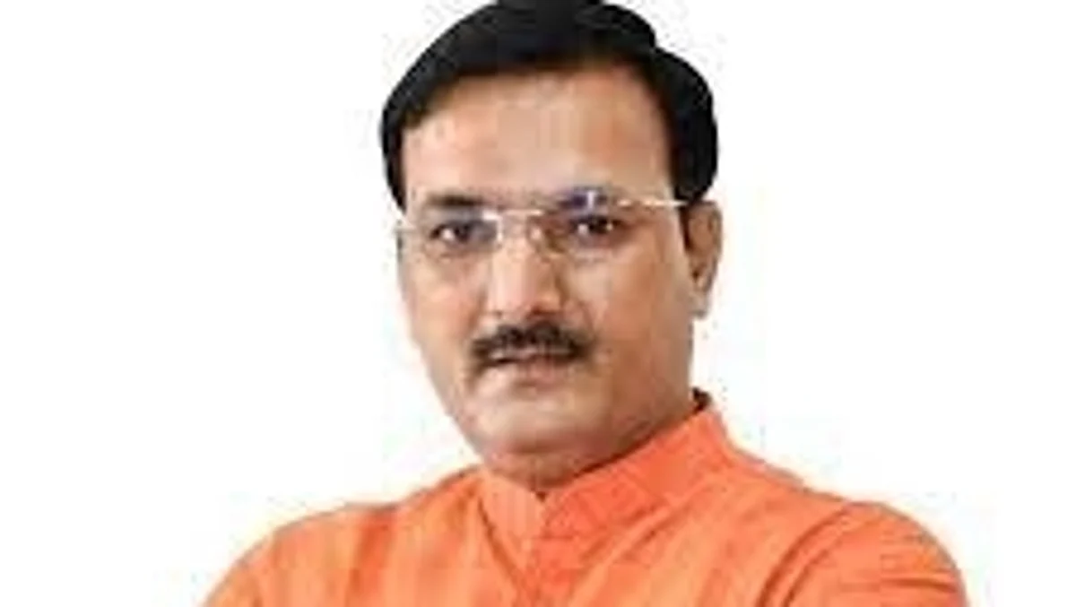 उत्तर प्रदेश के मंत्री के भाई ने हंगामे के बाद विश्वविद्यालय में अपने पद से दिया इस्तीफा