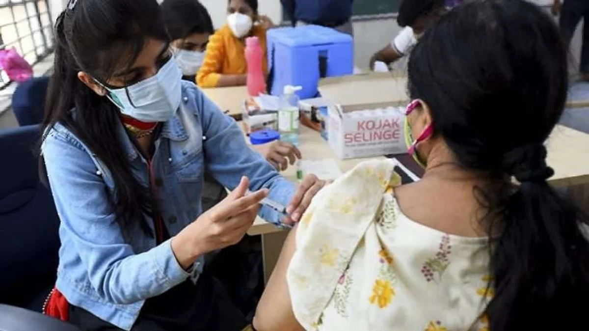 20 करोड़ से अधिक लोगों को कोविड टीका लगाने वाला दुनिया का दूसरा देश बना भारत