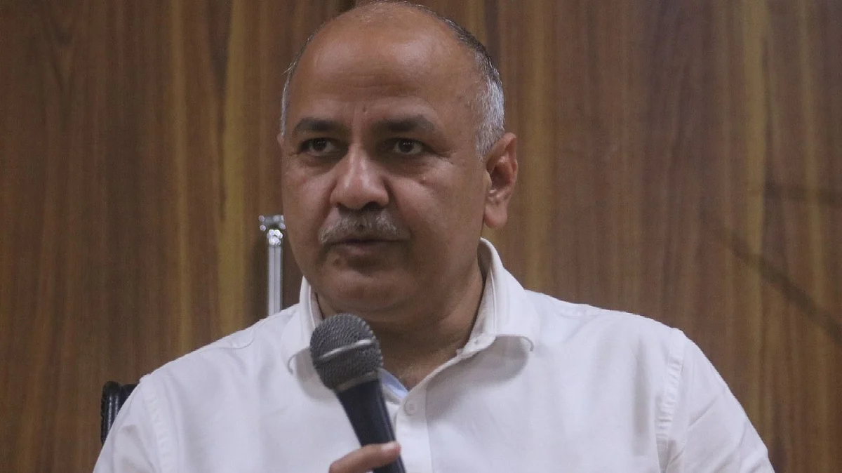 सिंगापुर की चिंता छोड़ भारत के बच्चों की परवाह करे सरकार: मनीष सिसोदिया