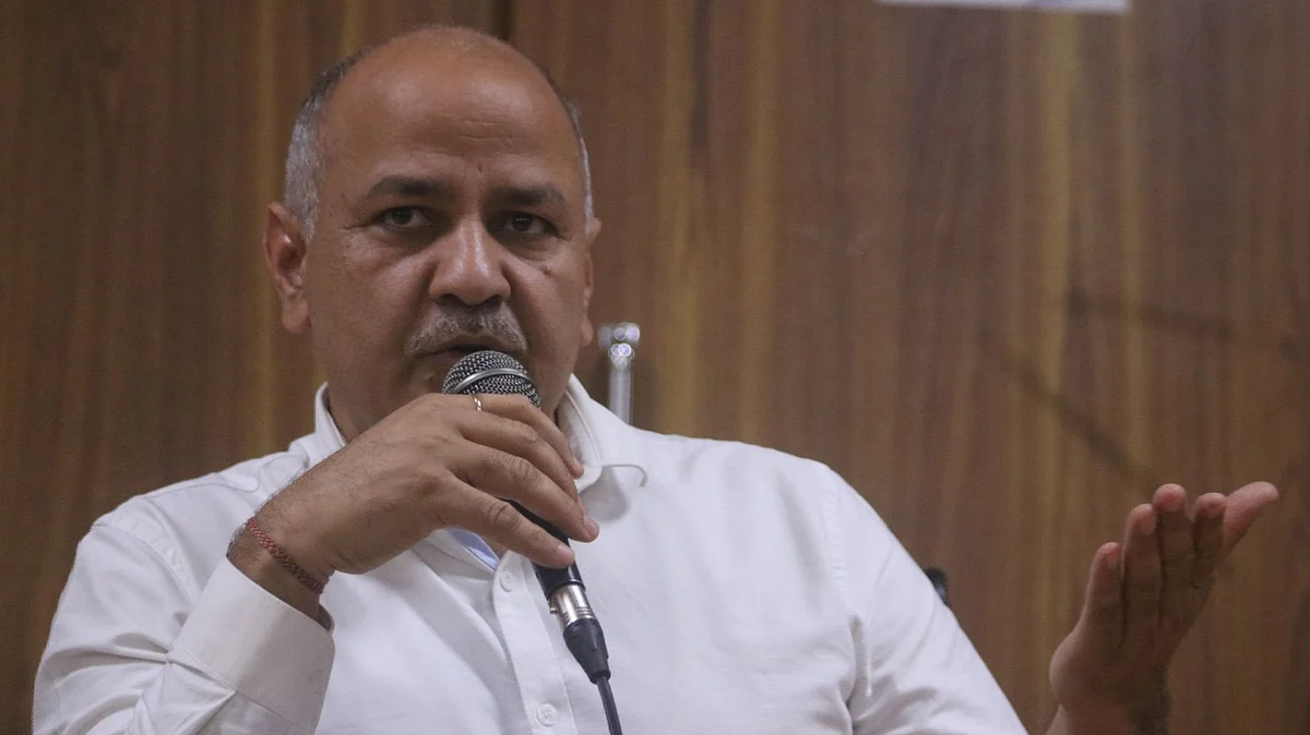 राज्यों को वैक्सीन का ग्लोबल टेंडर देने की नसीहत की भर्त्सना: सिसोदिया
