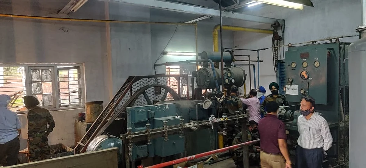सेना ने पंजाब, हरियाणा में 3 कोविड अस्पतालों में ऑक्सीजन प्लांट की स्थापना की