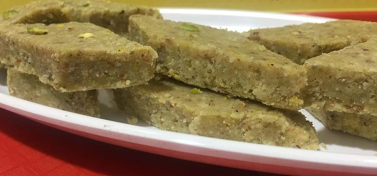 Recipe: Dry fruits Barfi (ड्राई फ्रूट्स की बर्फी)