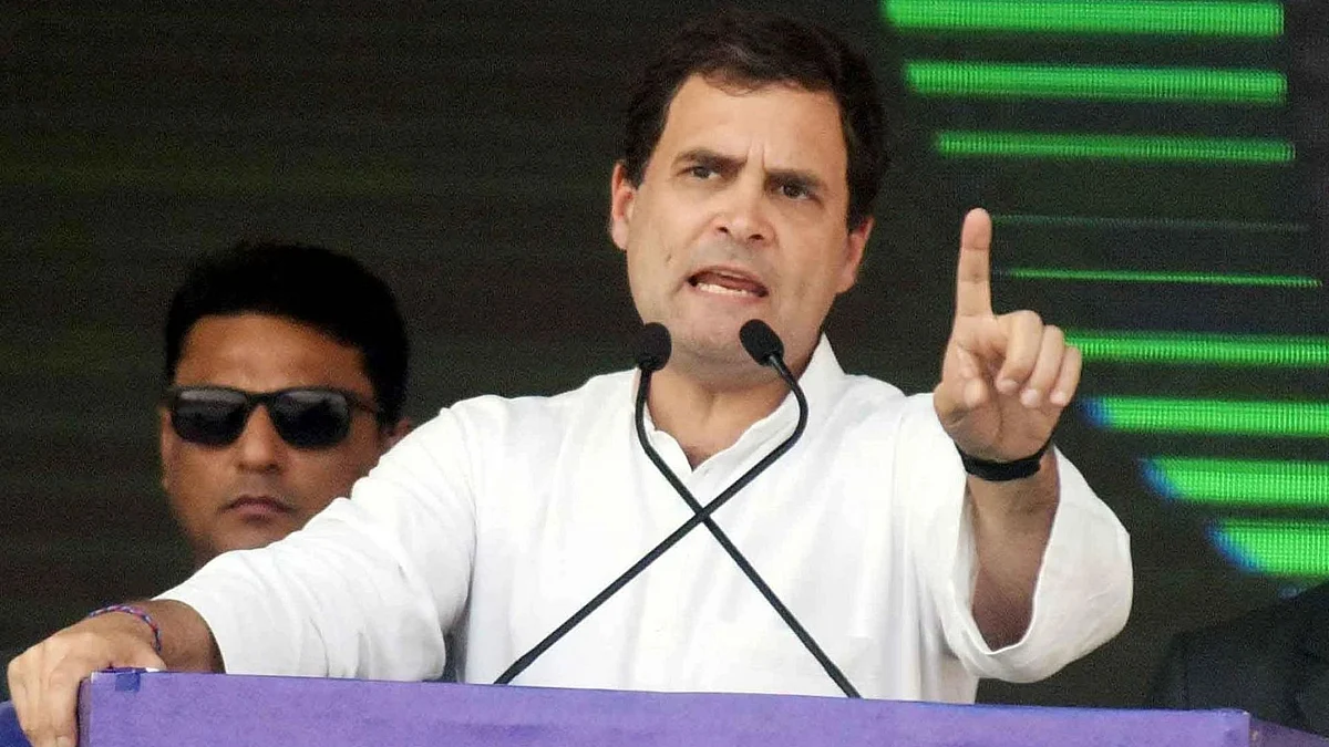 आंदोलन कर रहे किसानों के समर्थन में राहुल गांधी ने संसद में किया प्रदर्शन
