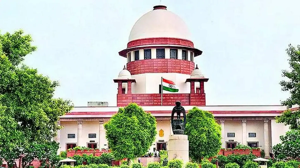 फेसबुक पोस्ट के लिए गिरफ्तार कार्यकर्ता पर बोला सुप्रीम कोर्ट, आज शाम 5 बजे या उससे पहले उसे रिहा करें