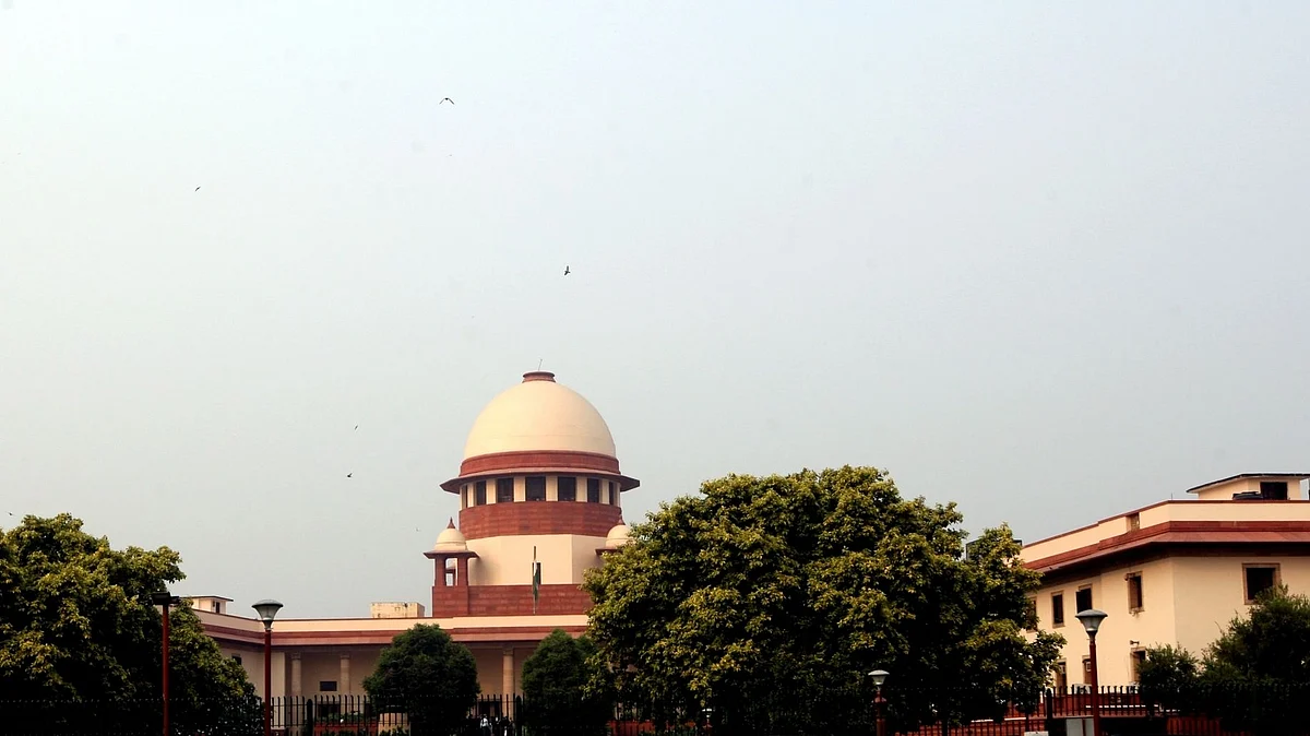 एससी में जासूसी मामले की अदालत की निगरानी में जांच की मांग