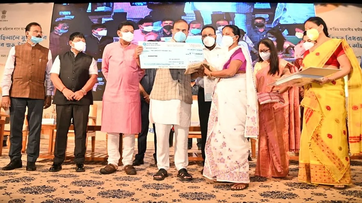 असम के मुख्यमंत्री ने कोविड प्रभावित विधवाओं के लिए वित्तीय योजना शुरू की