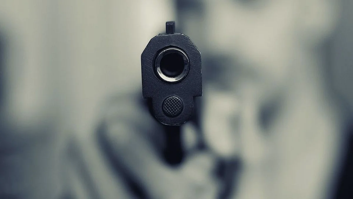 बिहार में पेट्रोल पंप के कर्मचारी से 41 लाख रुपये लूटे, विरोध करने पर मारी गोली