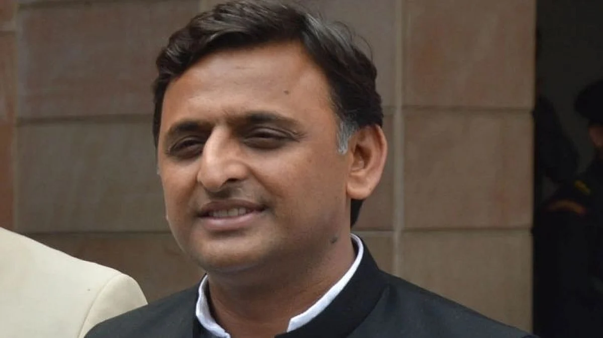 अखिलेश ने विधानसभा चुनाव को लेकर की समीक्षा, वैक्सीन लगवाने पर जोर