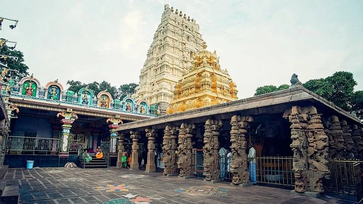 मल्लिकार्जुन ज्योतिर्लिंग: कहा जाता है दक्षिण का कैलाश, इकलौता ज्योतिर्लिंग जहां शिव-पार्वती दोनों का स्वरूप है मौजूद