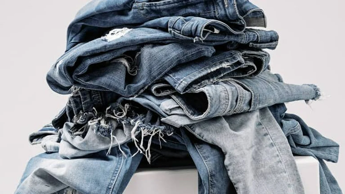 Fashion Tips: पुरानी जींस को फेंकने की जगह इन 4 तरीकों से करें इस्तेमाल, हर कोई करेगा आपकी तारीफ