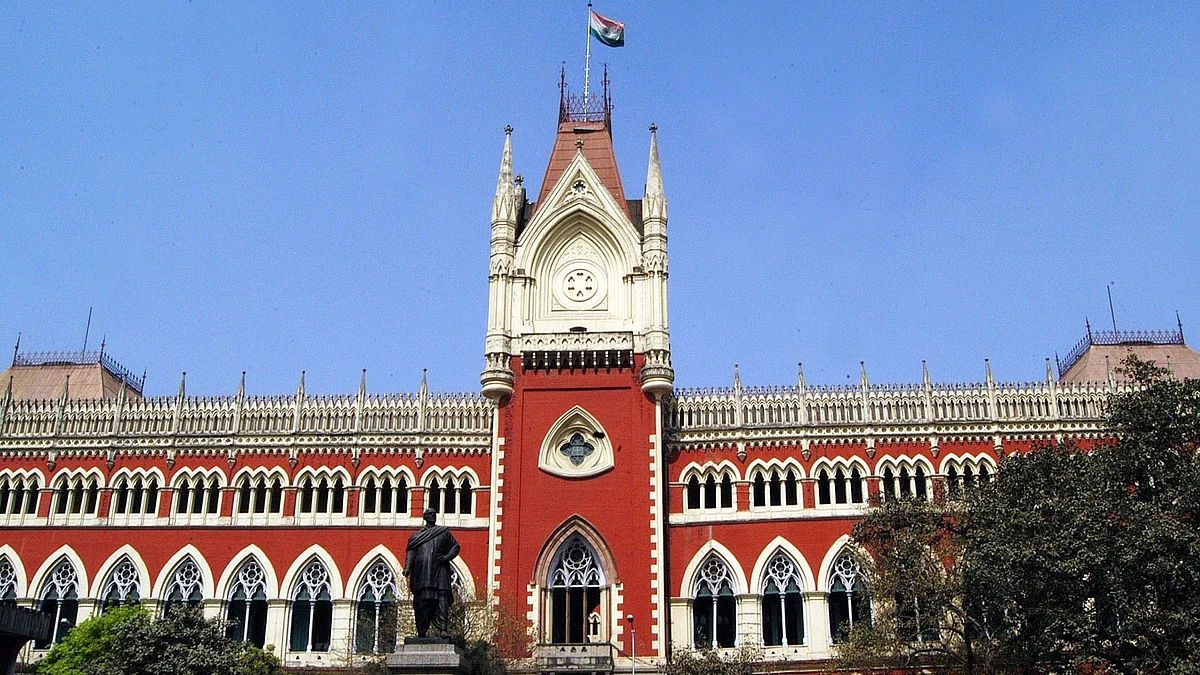 West Bengal: भवानीपुर उपचुनाव को लेकर जनहित याचिका पर सुनवाई 1 हफ्ते के लिए टली