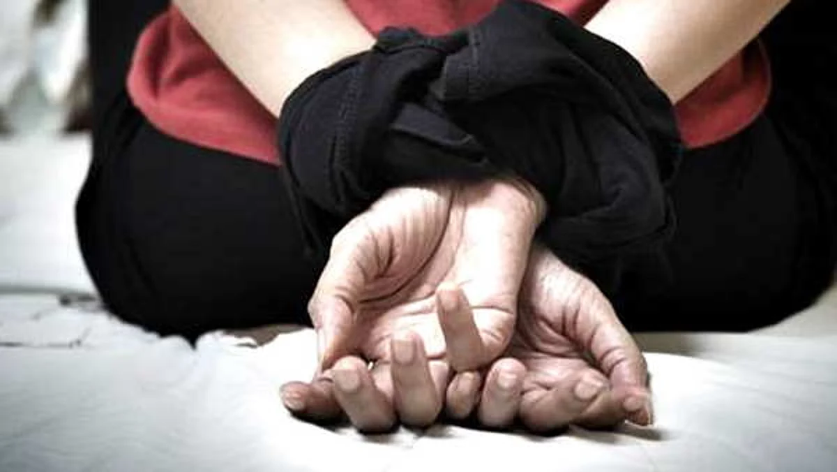 लखनऊ: घर वापस जा रही मानसिक बीमार युवती से ऑटो चालक सहित आठ लोगों ने किया पूरी रात दुष्कर्म
