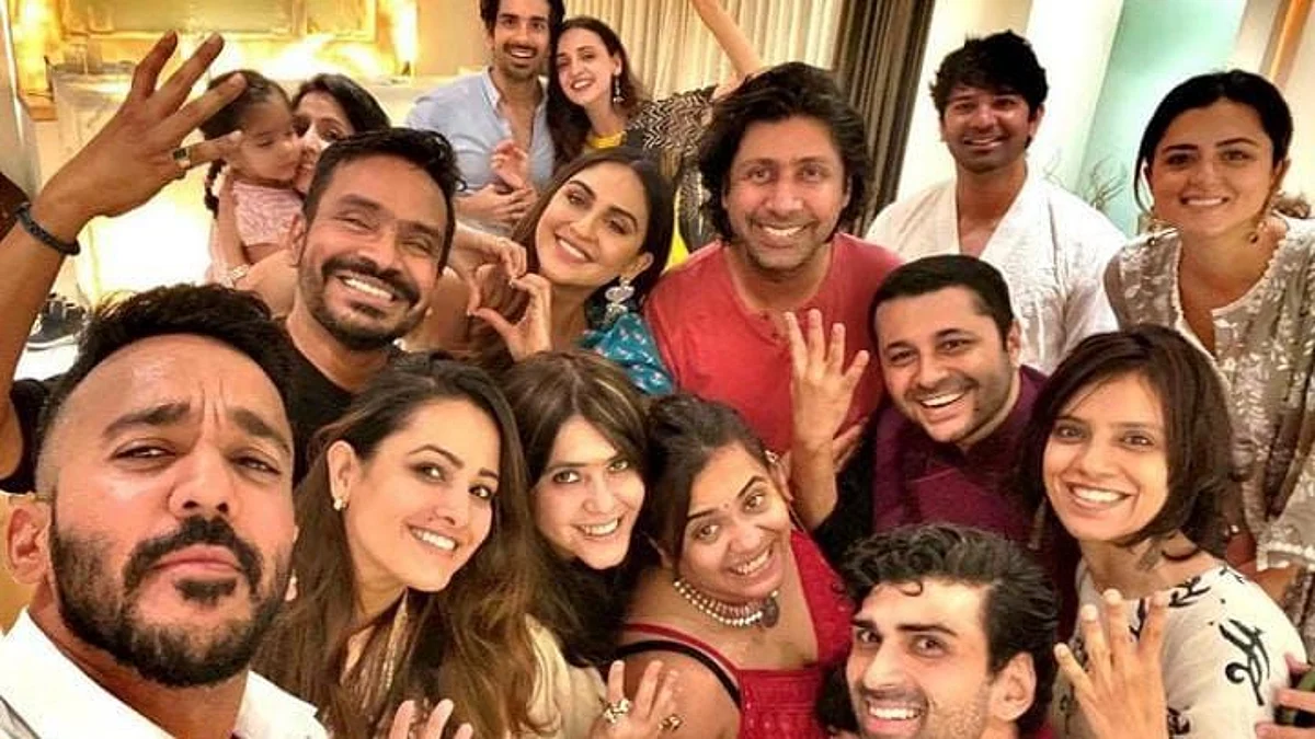 एकता कपूर के गणपति समारोह में पहुंचे सेलेब्स