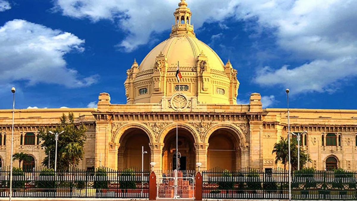 हैकर्स की नज़र यूपी विधानसभा की साइट पर, हैक कर आपत्तिजनक पोस्ट डाली, केस दर्ज