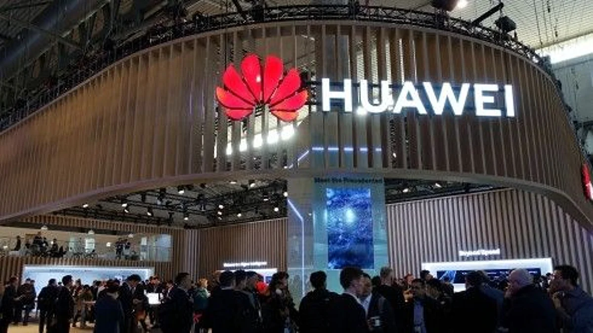 Huawei रोलेबल डिस्प्ले वाले स्मार्टफोन पर कर रहा है काम
