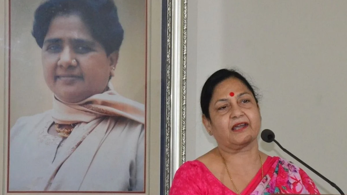 यूपी की ब्राह्मण राजनीति में हुई बसपा सांसद सतीश चंद्र मिश्रा की पत्नी की एंट्री