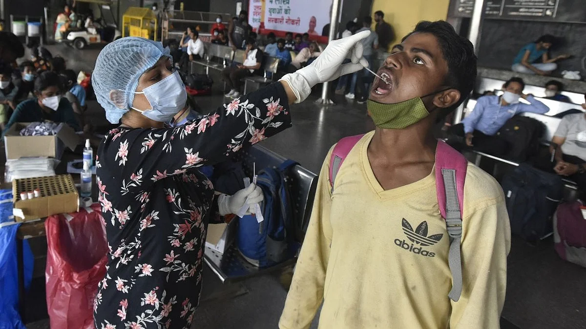 Covid-19 updates: भारत में दैनिक कोविड मामलों में कमी, सक्रिय मामले भी हुए कम