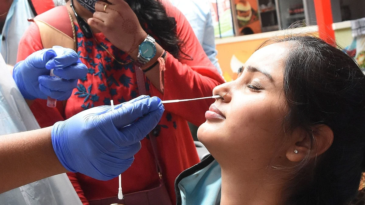 Covid-19 updates: भारत में कोरोना वायरस के 27,254 नए मामले, 219 मौतें