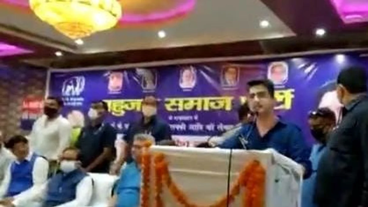 पत्नी के बाद अब सतीशचंद्र मिश्रा के बेटे ने यूपी में शुरू किया ब्राह्मण अभियान