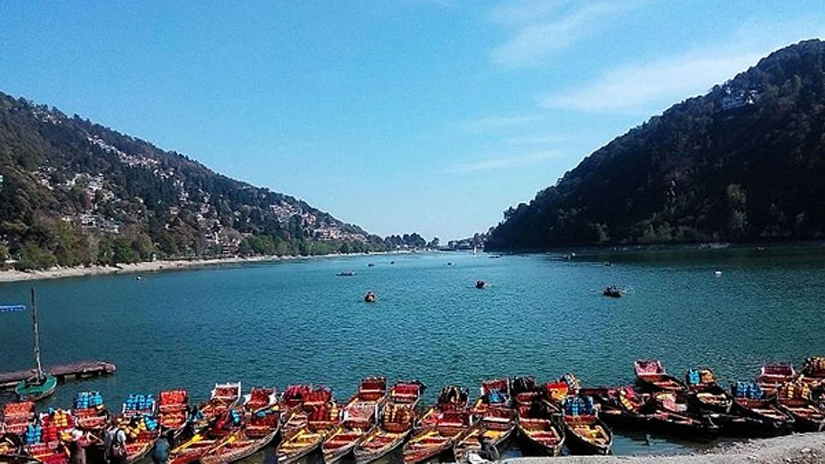 Nainital: कम बजट में देखना हो स्वर्ग तो घूम आइये 'नैनीताल', जान लें घूमने की जगह और पर्यटन स्थल की सारी जानकारी