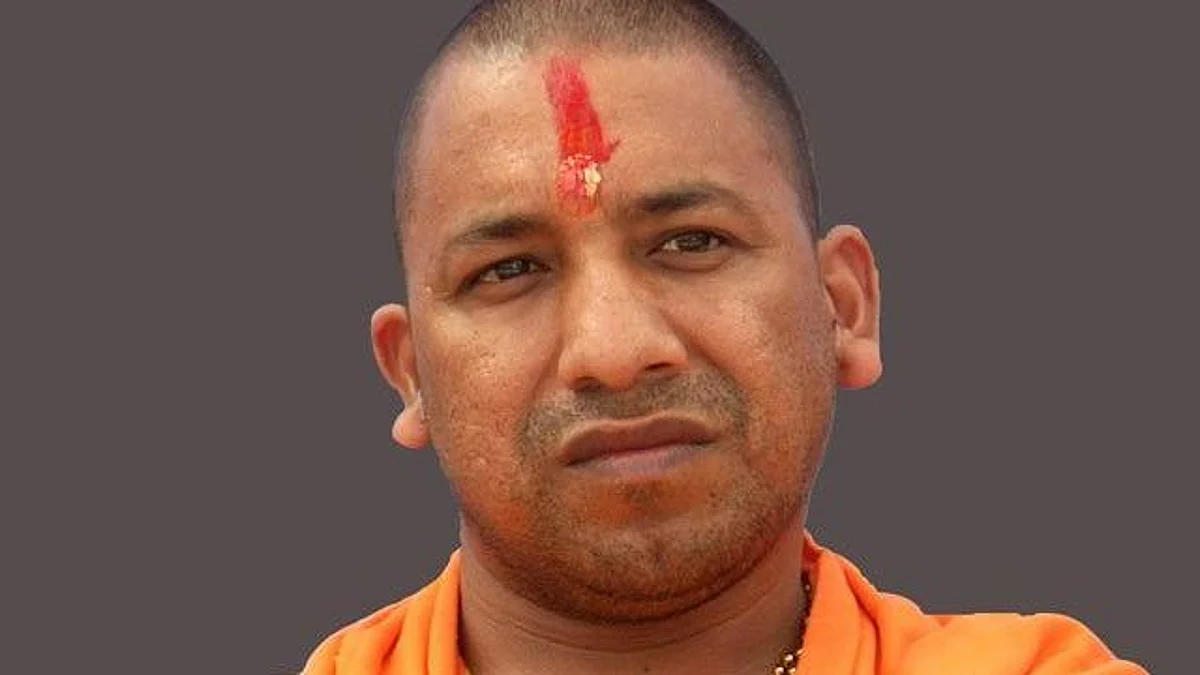 व्यापारी मनीष गुप्ता के परिवार से मिले सीएम योगी, न्याय का दिया आश्वासन