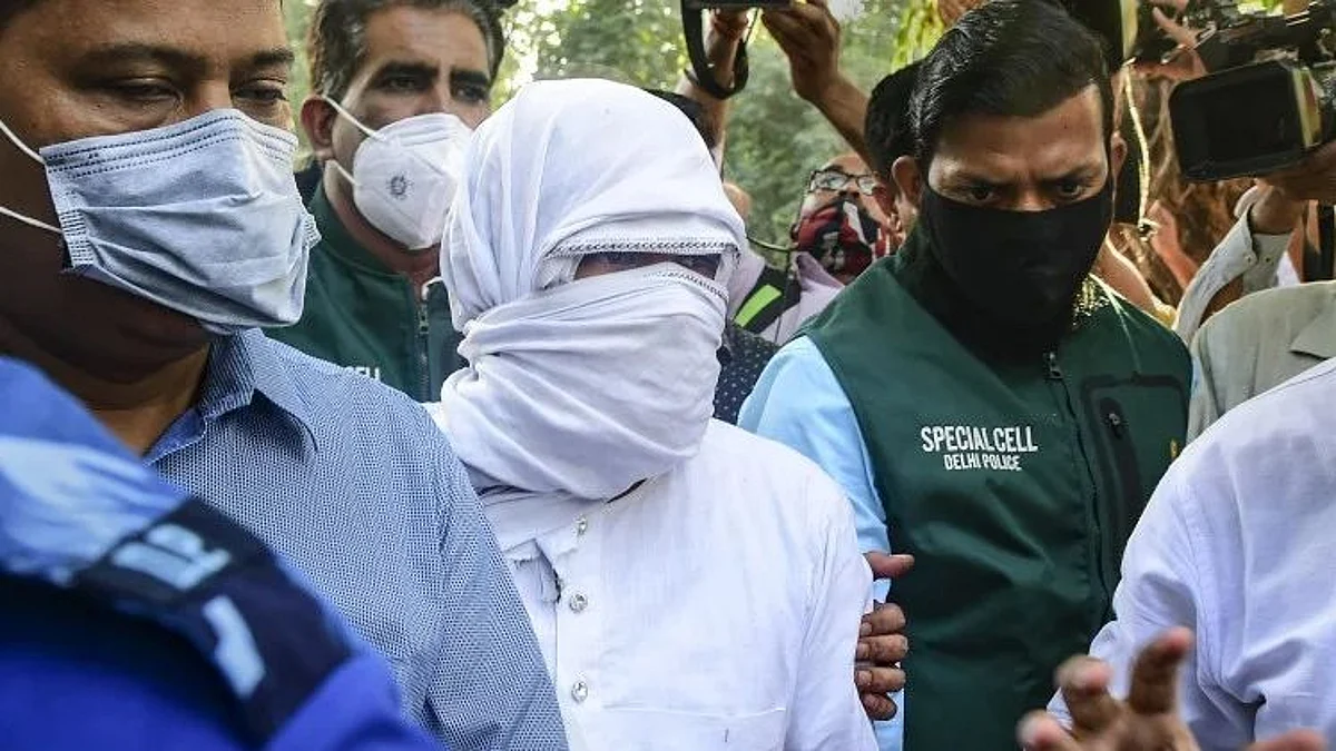 दिल्ली हाईकोर्ट ब्लास्ट से जुड़े पाकिस्तानी आतंकी के तार, मोहम्मद अशरफ ने पुलिस के सामने किए बड़े खुलासे
