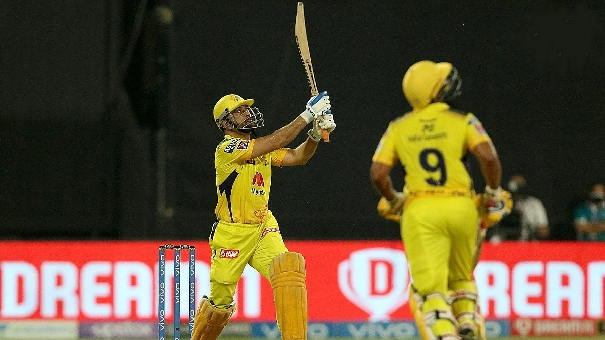 IPL 2021: चेन्नई ने हैदराबाद को छह विकेट से हराया, प्लेऑफ में पहुंचा