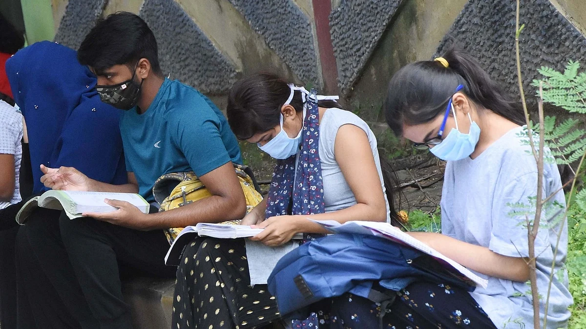 पुराने पैटर्न से NEET-SS परीक्षा आयोजित करने के केंद्र के फैसले पर सुप्रीम कोर्ट ने कहा, सरकार बहुत निष्पक्ष रही है