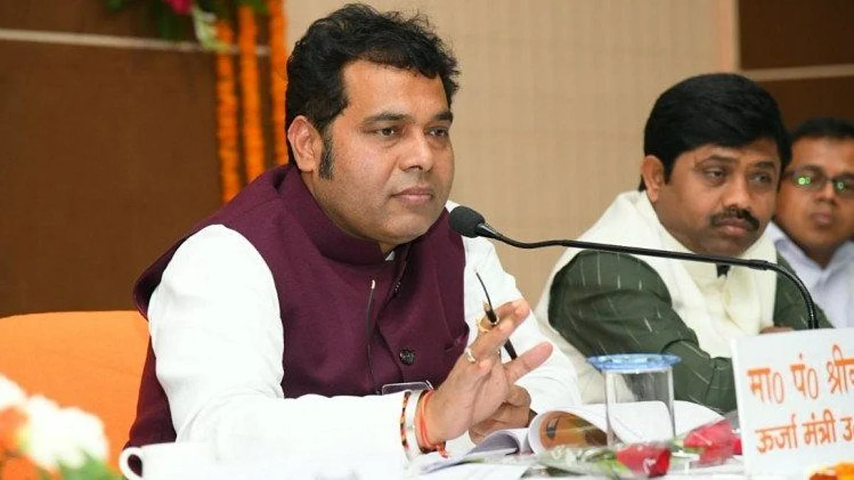 ऊर्जा मंत्री: सूर्यास्त से सूर्योदय तक सभी को सुनिश्चित हो कटौती मुक्त विद्युत आपूर्ति