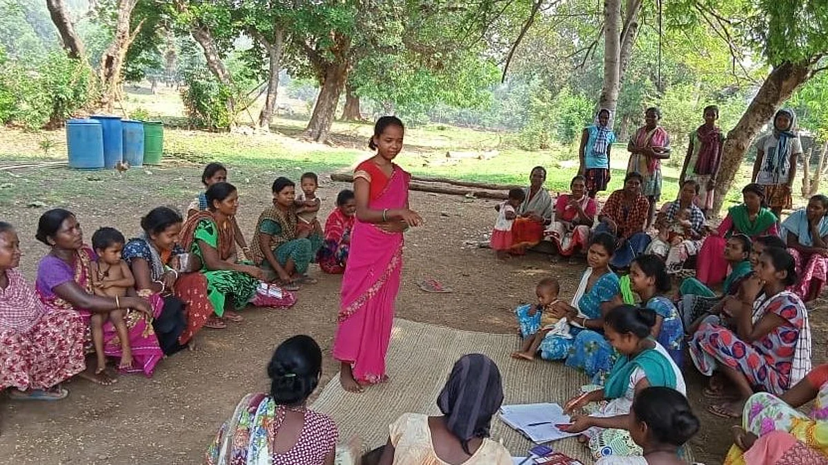 कैसे नवोन्मेषी, टिकाऊ तकनीक भारत में ग्रामीण महिलाओं को बना सकती है सशक्त