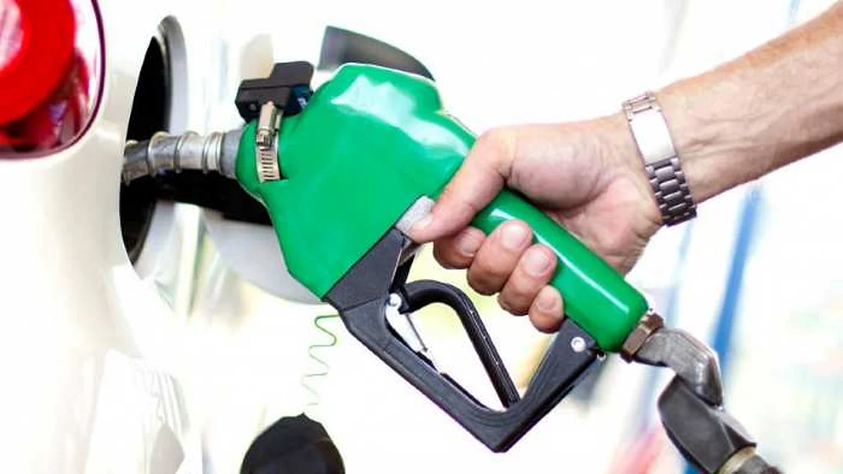 यहाँ मिलता है सिर्फ 3 रुपए में एक लीटर Petrol, जानिए क्यों है इतना सस्ता