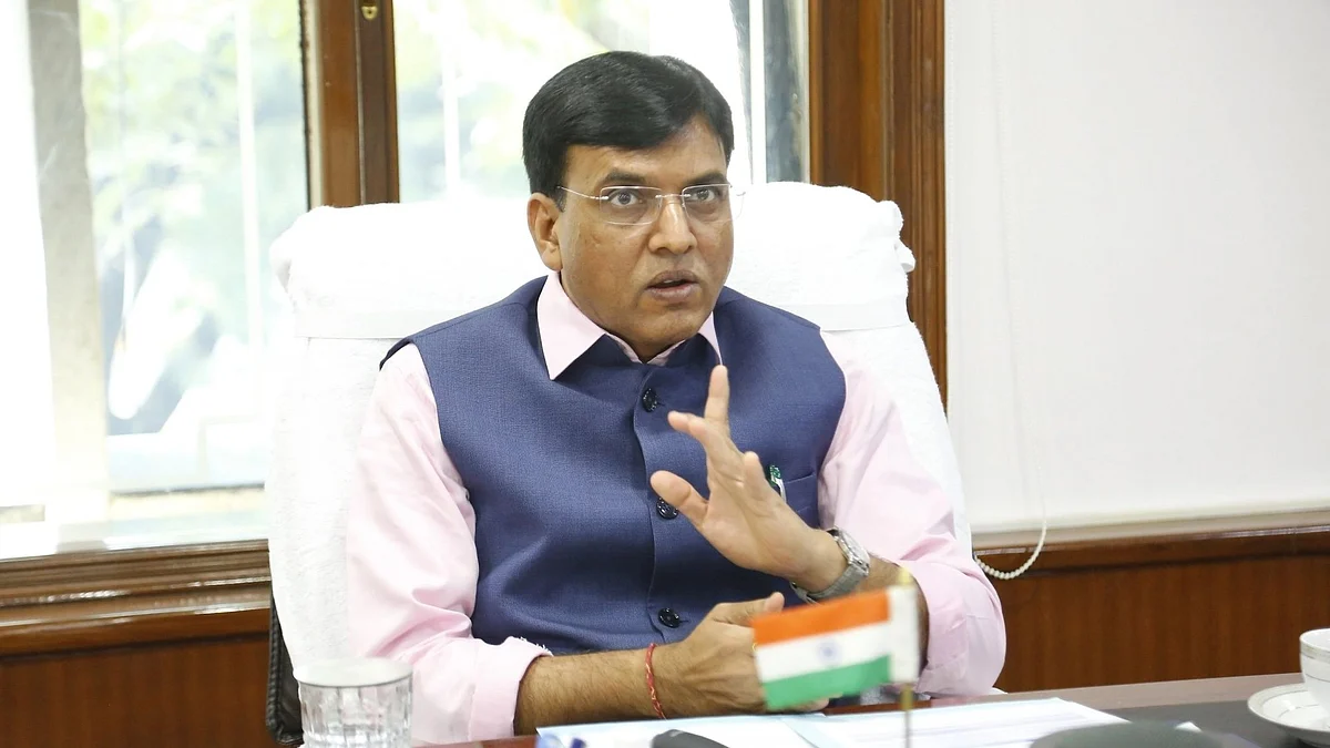 केंद्रीय स्वास्थ्य मंत्री को भावनगर विश्वविद्यालय से मिली PHD की डिग्री