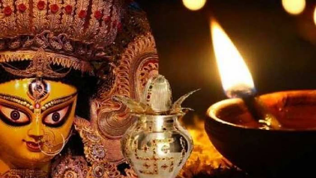 Shardiya Navratri 2021: जानें शारदीय नवरात्रि में अखंड ज्योति जलाने के नियम, होगी धन की वर्षा