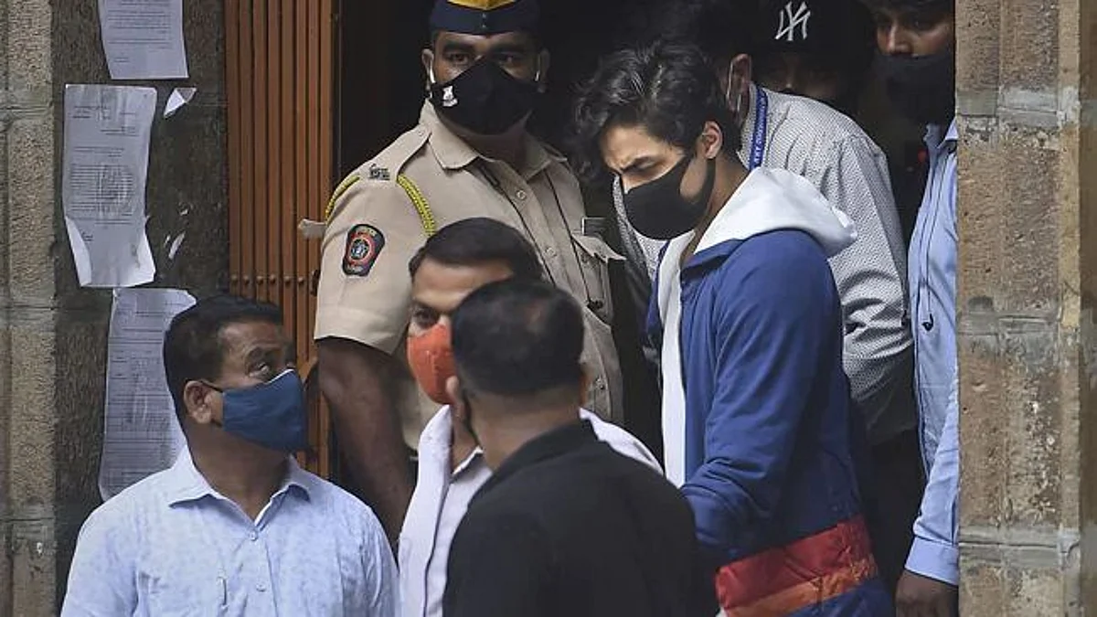आर्यन खान बने कैदी नंबर 956, परिवार ने भेजा इतने रुपये का मनी ऑर्डर