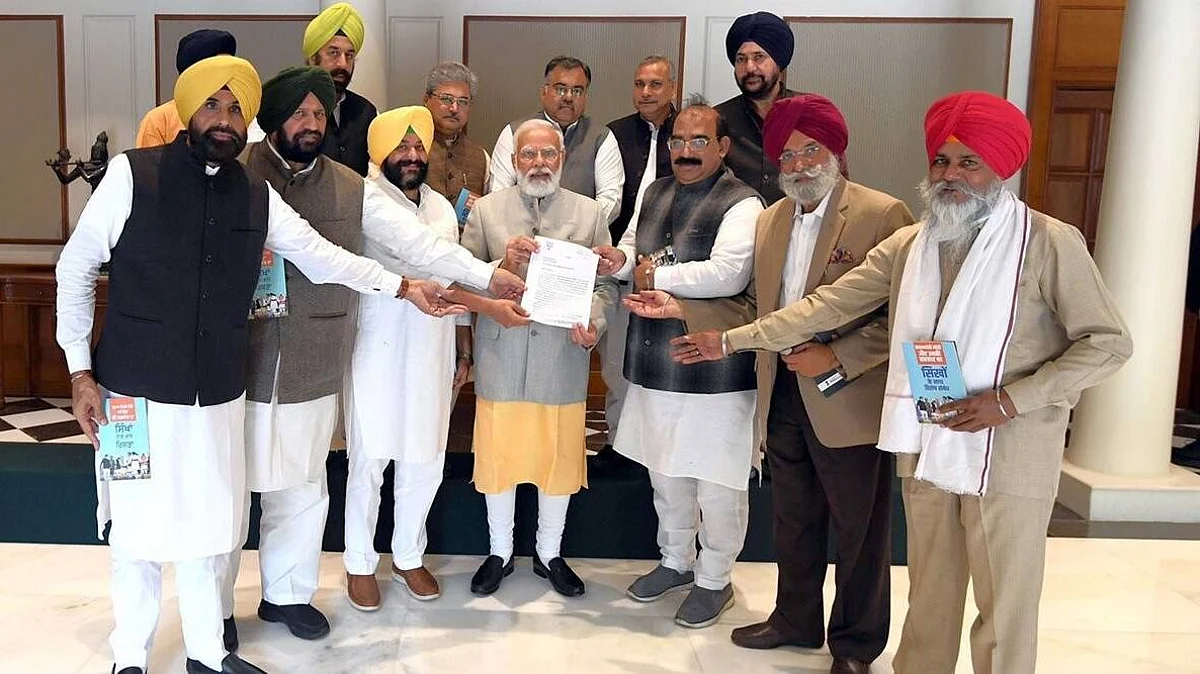 भाजपा प्रतिनिधिमंडल ने पीएम मोदी से की मुलाकात, करतारपुर कॉरिडोर को फिर से खोलने की मांग