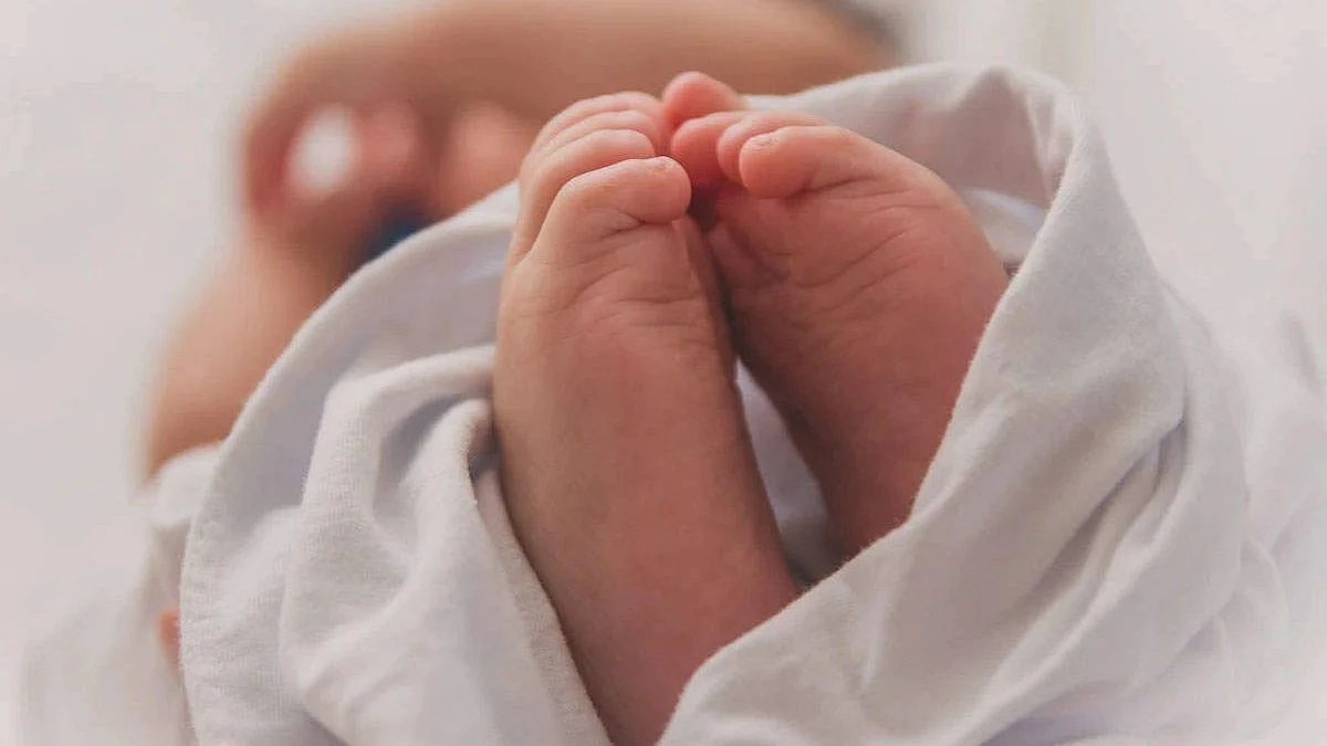 लखनऊ: घर के नौकर ने पार की हैवानियत की सारी सीमाएं, 10 महीने की बच्ची से किया दुष्कर्म