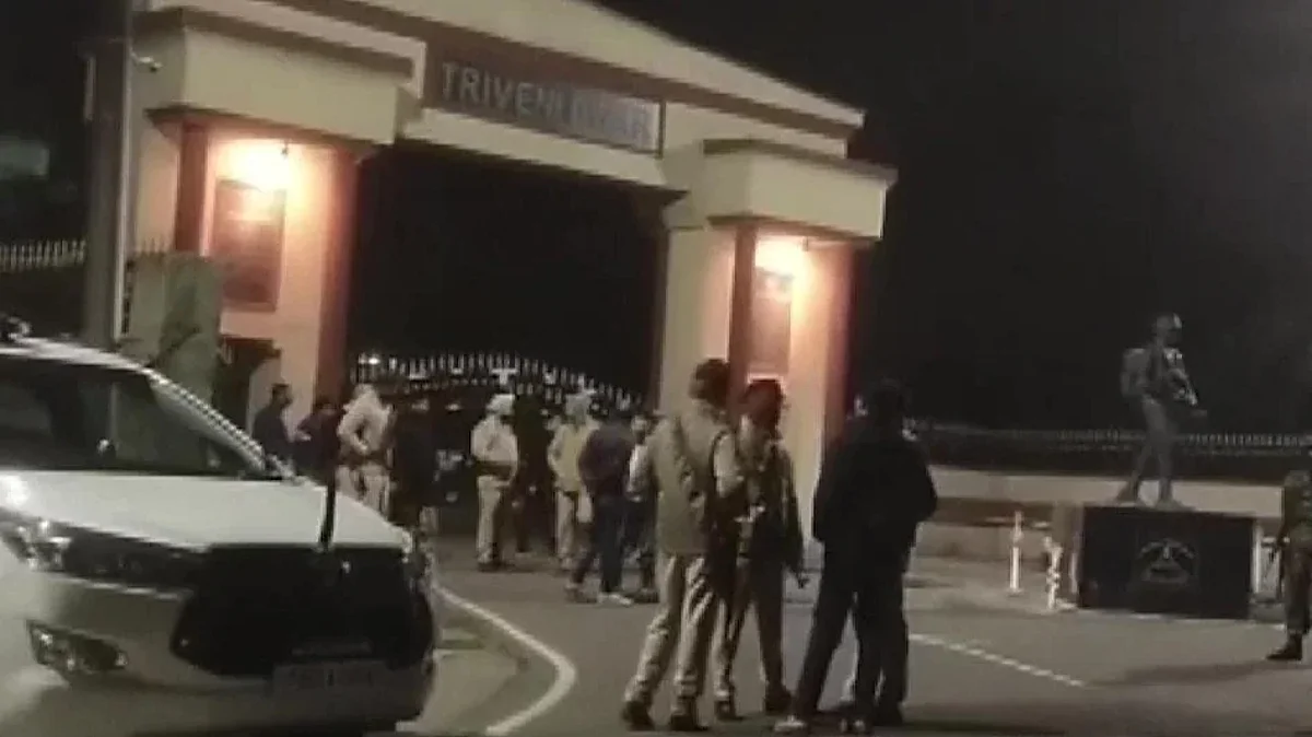 पंजाब: पठानकोट में आर्मी कैंप के गेट के पास ग्रेनेड ब्लास्ट, सर्च आपरेशन जारी