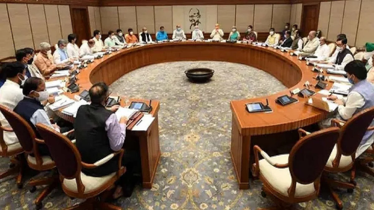 शासन में सुधार के लिए पीएम मोदी ने 77 मंत्रियों को आठ समूहों में बांटा, मंत्रिमंडल की बैठक के बाद फैसला