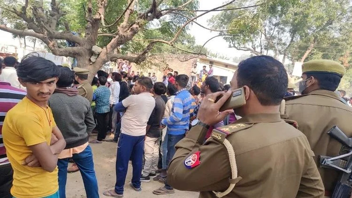 प्रयागराज: एक ही परिवार के चार लोगों की धारधार हथियार से हत्या, इलाके में सनसनी