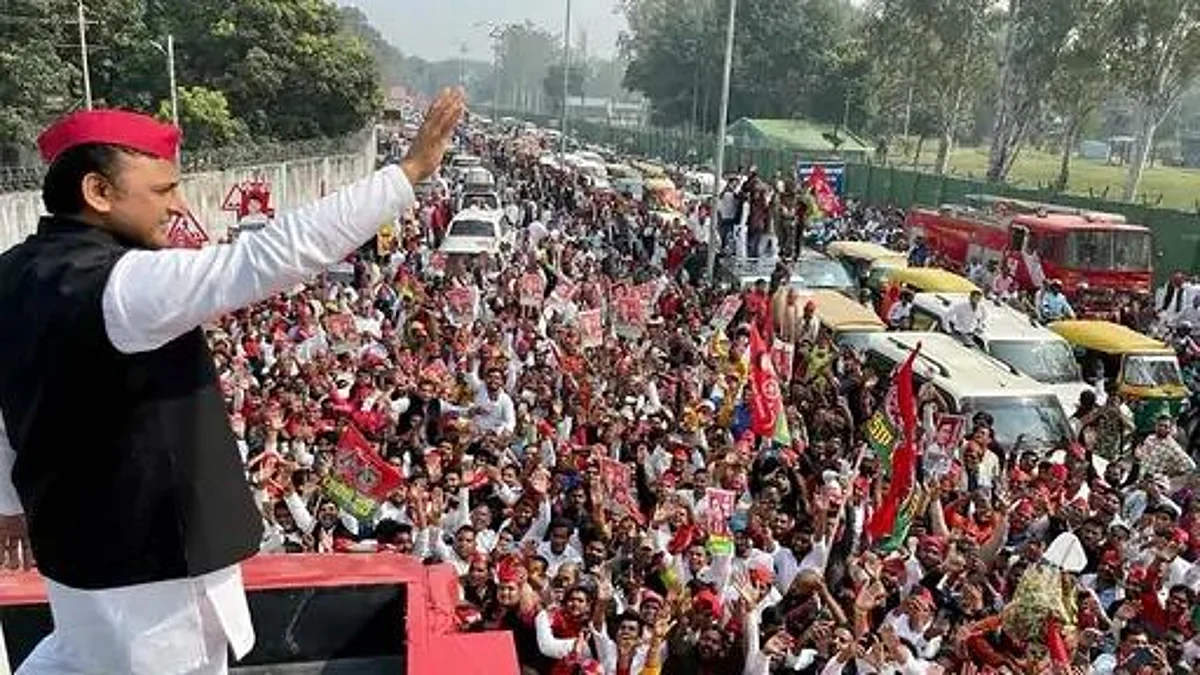 UP Election 2022: गोरखपुर में अखिलेश यादव बोले- ये चुनाव लोकतंत्र को बचाने का है