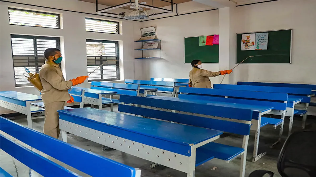 पश्चिम बंगाल में बिना योजना के स्कूल खोलने के खिलाफ जनहित याचिका दायर