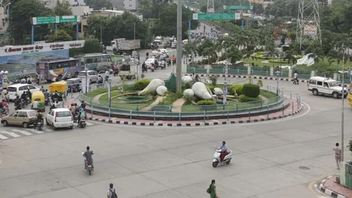 Swachh Survekshan 2021: इंदौर फिर बना भारत का सबसे स्वच्छ शहर, सूरत और विजयवाड़ा को मिला दूसरा, तीसरा स्थान