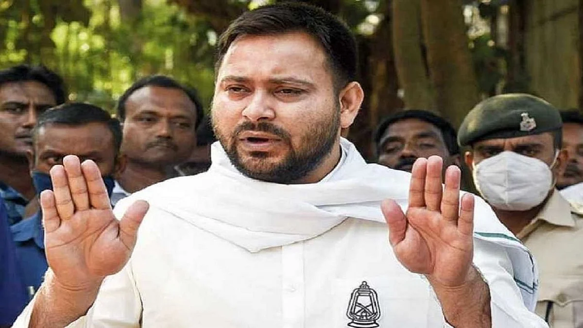शादी के बाद पहली बार RJD दफ्तर पहुंचे तेजस्वी, नए साल में बेरोजगारी हटाओ यात्रा पर निकलेंगे