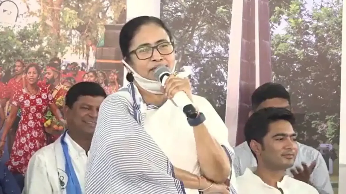 Goa Election 2022: ममता बनर्जी बोलीं, टीएमसी के नेतृत्व में भाजपा विरोधी मोर्चे में शामिल हो कांग्रेस